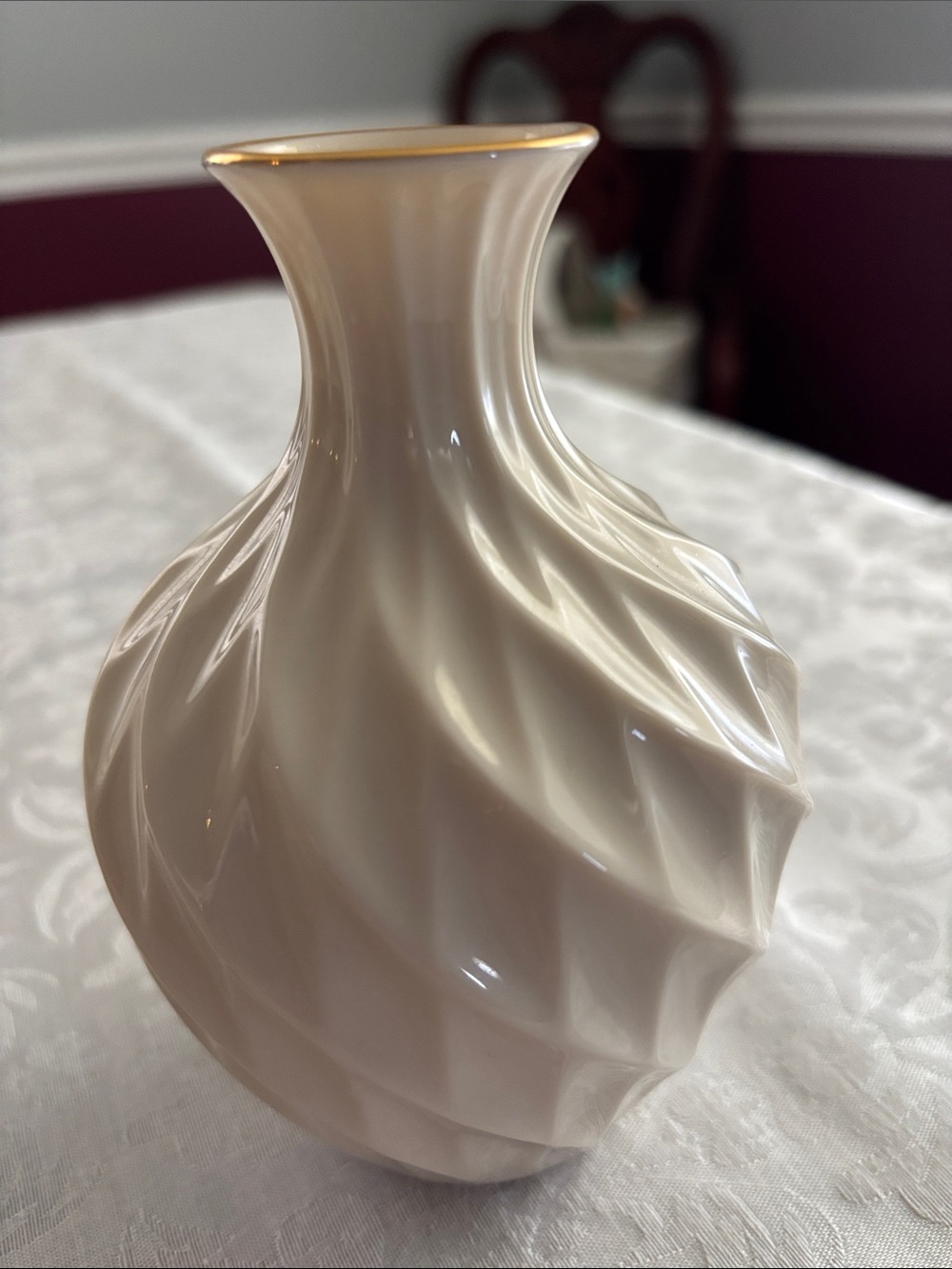 Lenox Elegant Cream Spiral Ceramic Bud Vase with Gold Rim